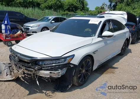 2018 Honda Accord Touring 2.0T z USA, uszkodzony, nr VIN 1HGCV2F93JA036407